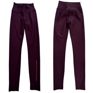 Peloton ~ Burgundy Leggings ~ size S